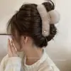 Pinza de Pelo de Felpa Marrón para Mujer Otoño e Invierno 2025 Nuevo Pinza de Pelo de Gama Alta para la Parte Posterior de la Cabeza Pinza de Tiburón Pasador Pasador