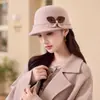Gorro cálido de estilo coreano para otoño e invierno para mujer, con un ala pequeña de estilo francés, un diseño casual y versátil, y una estética elegante y minimalista, parecido a un gorro de pescador.