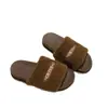 Pantuflas peludas planas de moda estilo Birkenstock para mujer, nueva colección otoño/invierno 2026, sandalias de peluche tipo slip-on súper populares y versátiles
