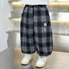 Pantalones de cuadros para niño primavera y otoño 2025 estilo nuevo pantalones para niño bebé niño pequeño niños pantalones tipo linterna puño elástico pantalones largos estilo coreano