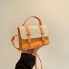 Bolso de mano de paja estilo coreano de moda, primavera 2024, nuevo bolso bandolera de hombro combinable, bolso cuadrado pequeño estilo coreano para mujer.