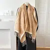 Bufanda Jacquard de Gato Lindo Imitación Cachemira para Mujer Invierno Estilo Coreano Versátil Doble Cara Cálida Engrosada Chal para Hombre como Regalo