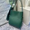 Bolso Tejido de Cuero Genuino Bolso Artístico para Mujer Bolso Grande de Un Solo Hombro Diseñador Personalizado Correa de Hombro Delgada Bolso Vertical Simple