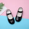 Zapatos negros de cuero para niñas, zapatos de actuación estudiantil para niños, zapatos de princesa de una sola pieza para niñas, zapatos formales de vestir para niños mayores, zapatos ceremoniales para uniforme escolar