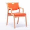 Silla de comedor para apartamento de ancianos adecuada para la silla de ancianos silla kangyang respaldo de madera curvada silla con reposabrazos mesa y silla de comedor de ocio para ancianos