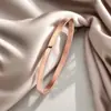 Amazon explosiones transfronterizas anillo liso de acero inoxidable pulsera no se decolora por todo el cielo luz de estrella lujo alto sentido joyería de acero de titanio