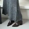Botas de Bico Fino, Botas Curtas para Mulheres, Novas Botas Femininas Outono e Inverno 2024, Botas Slim de Nicho, Design Estiloso, Botas Curtas com Salto Alto Bloco