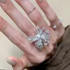Anillo de declaración plateado con cuentas de imitación de cristal blanco tipo fuegos artificiales para mujer, anillo de banda ancha lisa apilable para el dedo índice, accesorio exquisito