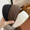 Diadema Ancha de Color Sólido Estilo Retro Coreano con Diseño Único, Tacto de Alta Gama, Adecuada para Lavarse la Cara y Cubrir la Línea del Cabello, Diadema Versátil