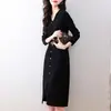 Vestido de punto con cinturón de moda estilo japonés, nueva colección otoño/invierno, corte ajustado, que realza la figura, con una abertura en el dobladillo y cuello en V, vestido suéter para mujer