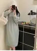 Estilo Holgazán Abrigo Suelto Vestido de Punto para Mujer Otoño e Invierno Engrosado Cuello Solapa Vestido Suéter Falda Larga por Encima de la Rodilla