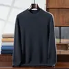 Suéter de lã de base de malha simples de cor sólida com gola alta meia-calça masculina de outono e inverno espessado de caxemira atacado
