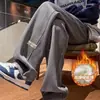 Pantalones deportivos de estilo americano de moda con forro polar para otoño e invierno para hombres, adolescentes y estudiantes, versátiles, informales, de corte recto holgado