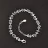 Versión coreana de Zhen Rong de un pequeño patrón geométrico fresco, hueco, plateado, temperamento simple, pulsera plateada para mujer, una generación de cabello