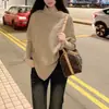 Colección de invierno nueva de famouswan: un suéter de punto de diseño único, estilo capa, de cuello alto, con un look relajado y elegante