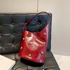 Bolsa de Ombro com Design de Nicho para Comércio Exterior Bolsa Feminina Nova Grande Capacidade Elegante Versátil Bolsa Saco Estilo Motociclista Rebite Axila