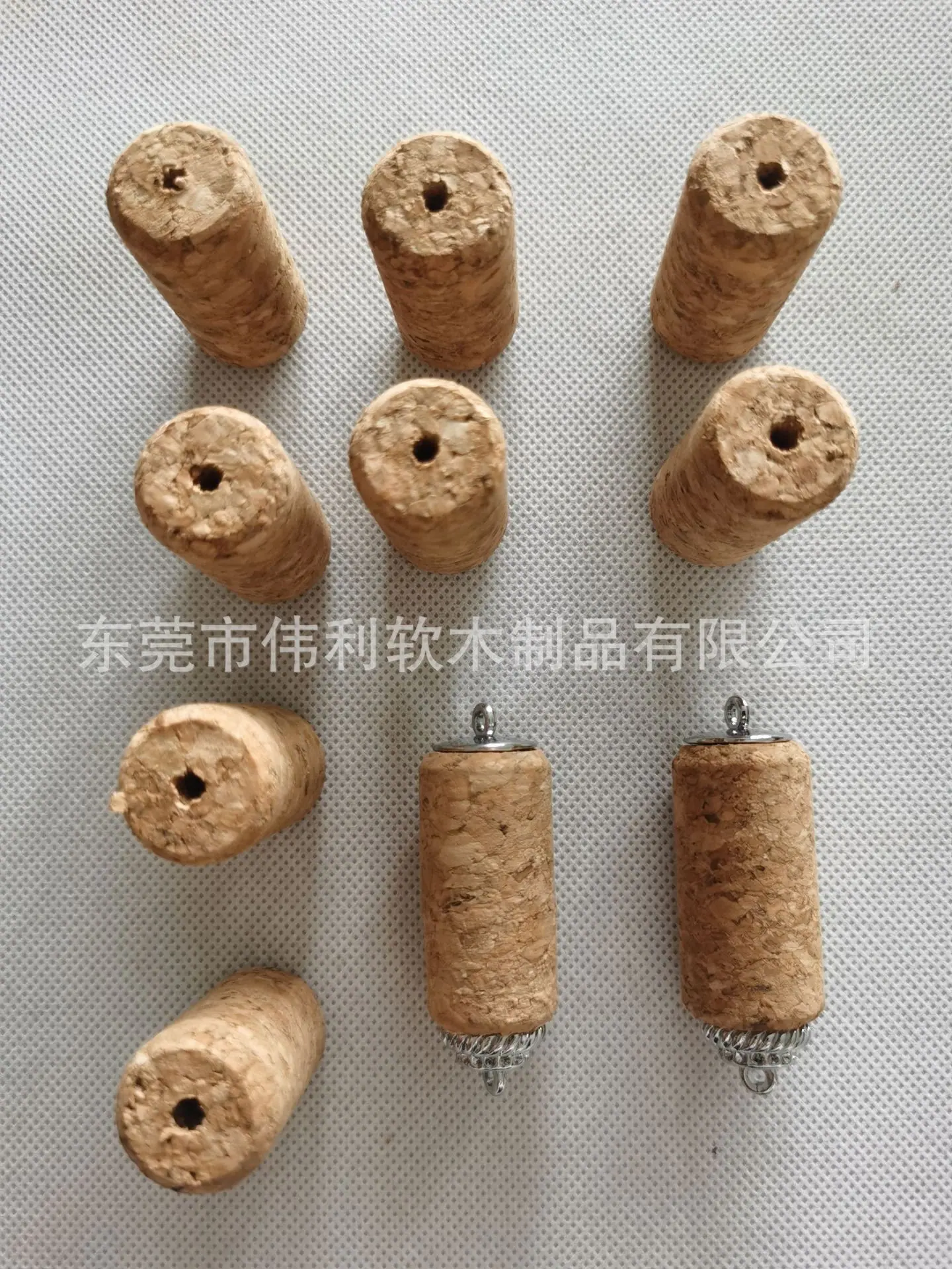 软木挂扣