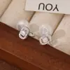 Moda Nova 2025 Brincos de Zircônia Oval de Alta Qualidade Versáteis para Mulheres Design de Nicho de Luxo Leve Brincos Elegantes Únicos