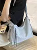 Bolso de Mujer, Bolso Cruzado de Hombro Único, Bolso de Nube con Lunares Azul Claro, Nueva Moda 2026 Versátil Mochila para Viajes y Vacaciones