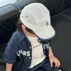Chapéu de Bebê Estilo Coreano com Aba Macia, Boné de Beisebol Fino de Secagem Rápida para Meninos, Chapéu Ajustável com Proteção Solar Infantil, Moderno