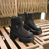 Botas Martin de Cano Alto com Solado Grosso Femininas 2026 Outono/Inverno Novas Botas de Moda Botas Curtas Retrô para Motociclista Botas de Cavaleiro de Cano Médio