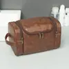 Bolsa de Cosméticos para Hombre de Gran Capacidad Estilo Nuevo Retro de PU Transfronteriza 2025 Bolsa de Artículos de Tocador Portátil Multifuncional para Viaje