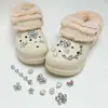 Sapatos de veludo cotelê com palmilhas acolchoadas, acessórios de corrente de contas com pena azul e borboleta, embelezamentos DIY de alta qualidade, leves e luxuosos, perfeitos para adicionar um toque de charme feminino aos seus sapatos