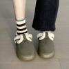 Fábrica de zapatos Qidan zapatos acolchados de algodón para mujer otoño e invierno lana de cordero zapatos pan suela gruesa forro polar sensación de caminar sobre mierda cálidos para el hogar zapatillas de bolsa en el talón
