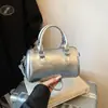 2026 Nuevo Estilo Coreano Lindo Adorno Colgante de Peluche Bolsa de Almohada Versátil para Mujer Bolso de Hombro Cruzado Bolso de Mano para Mujer