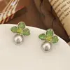 Brincos de borboleta de cristal verde com laço de mola, pino de prata 925, brincos degradê de gelo quebrado, brincos pop de nicho
