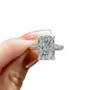 Bestseller transfronterizo: Anillo de zirconita extragrande microincrustado europeo y americano, moderno y lujoso, un regalo para mujeres para compromiso o matrimonio