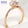 Anel de Dedo Indicador Simples e Versátil, Anel Torcido de Zircônia e Diamante em Ouro 18K Ouro Rosé Seis Garras, Um Quilate, para Mulheres