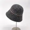 Gorro de Pescador Tejido Estilo Fair Isle para Mujer en Otoño e Invierno, Sombrero Cubeta Pequeño Retro Versátil, Nuevo Gorro de Lana Cálido para Protección de Orejas