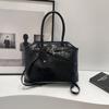 Bolsa Tote Casual de Moda Portátil Transfronteriza para Mujer, Bolso de Hombro Versátil de Moda Estilo Coreano, Bolso de Mujer de Gama Alta Otoño e Invierno 2026