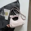Bolsa Minimalista de Alto Acabamento 2026 Nova Moda Primavera Bolsa de Mão para Mulheres, Ombro Único Axila Casual Ins Bolsa Bolinho