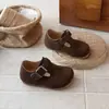 Zapatos Birkenstock para Niños 2026 Primavera/Otoño Nuevo Estilo Zapatos de Cuero para Niñas Mocasines Versátiles Zapatos de Suela Suave para Niñas Zapatos de Primavera