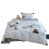 Conjunto de Quatro Peças em Algodão Lavado Estilo Menina com Bolinhas e Bordado de Ursinho Fofo, Capa de Edredom 100% Algodão para Cama de 1.8m