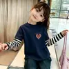 Camiseta Manga Longa Infantil 2026 Novo Estilo Infantil Primavera e Outono Estilo Desenho Coreano Roupa Camada Base Falso Duas Peças Algodão Puro T