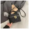 Bolso Caja Acolchado con Bordado de Alta Resistencia Transfronterizo para Mujer 2026 Nuevo Modelo Moda de Gama Alta Versátil Pequeño Cuadrado de Hombro Cruzado