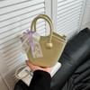 2025 Nueva Moda y Fresca Retro Bolsa de Cubo Portátil Nicho Casual para Traslados Simple Bolso Cruzado para Mujeres