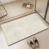Novo Tapete de Banheiro Doméstico Estilo Simples, Absorvente de Água, Secagem Rápida, Tapete de Piso de Terra de Diatomáceas Resistente à Sujeira e ao Desgaste