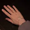 ¡Cadena de Hadas! Pulsera con Anillo de Borla de Flor Incrustada de Diamantes Estilo Celebridad de Internet, Joyería de Anillo Pulsera Integrada de Lujo Ligero de Nicho