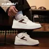 Zapatillas Universales de Hombre Color Borgoña con Suela Gruesa 2025 Nuevas de Primavera y Otoño Versátiles de Nicho Moda Casual Zapatos Deportivos Más Vendidos