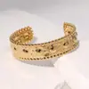 Pulsera de Acero Inoxidable de Moda Europea y Americana con Apertura Geométrica, Ajustable, Chapada en Oro de 18 Quilates, No se Desvanece, Venta al por Mayor