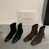 Botas Femininas para Mulheres Baixas 2026 Outono/Inverno Novas Botas de Cano Curto Estilo Coreano Patchwork de Camurça Salto Alto Salto Gatinho para Mulheres