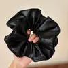 Goma de Pelo Satinada Suave Glow Ámbar 2026 Coleta Baja Moño Accesorio de Pelo de Alta Gama Goma para el Pelo Adorno para el Cabello de Mujer