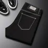 Jeans Negros para Hombre Primavera/Verano 2026 con Triple Costura, Lyocell Tencel Resistente al Color, Marca Europea de Moda, Corte Delgado, Versátil
