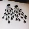 Brincos de borla em formato de flor com zircônia super brilhante, estilo europeu e americano de luxo, brincos de banquete do palácio, brincos de luxo leve de alta qualidade para mulheres