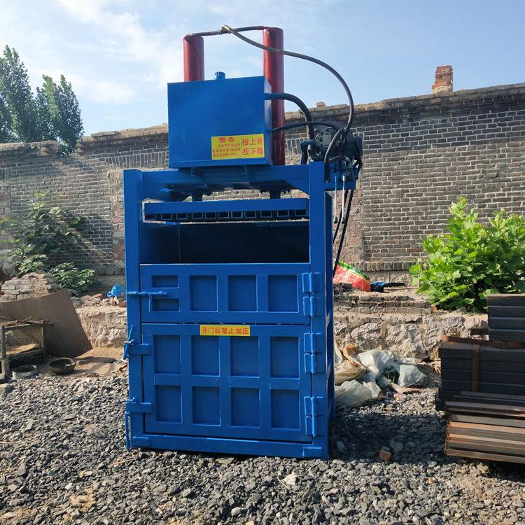 立式液压打包机 (1)