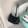 Bolsa de Tecido Artesanal Relaxada Estilo Novo 2026 para Mulheres, Bolsa Hobo Simples Estilo Coreano para o Dia a Dia, Bolsa de Ombro Único para Axila de Nicho para Mulheres